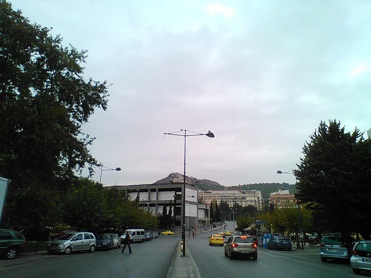 Tranquil Central Apt, Behind Athens Caravel Area 외부 사진