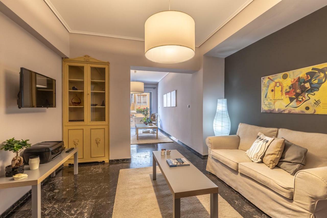 Tranquil Central Apt, Behind Athens Caravel Area 외부 사진