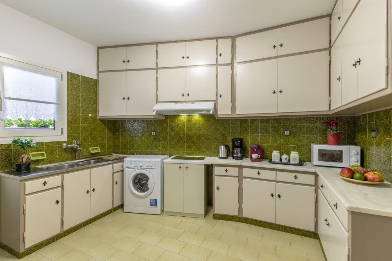 Tranquil Central Apt, Behind Athens Caravel Area 외부 사진